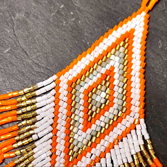 🍋2/$30 New Beaded Fringe Necklace - Picture 3 of 4